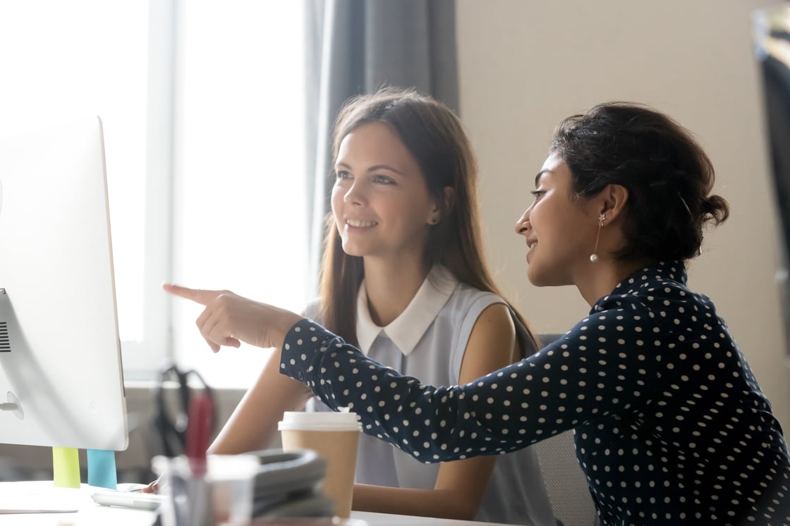 shutterstock_1206996064 mentoring one-on-one